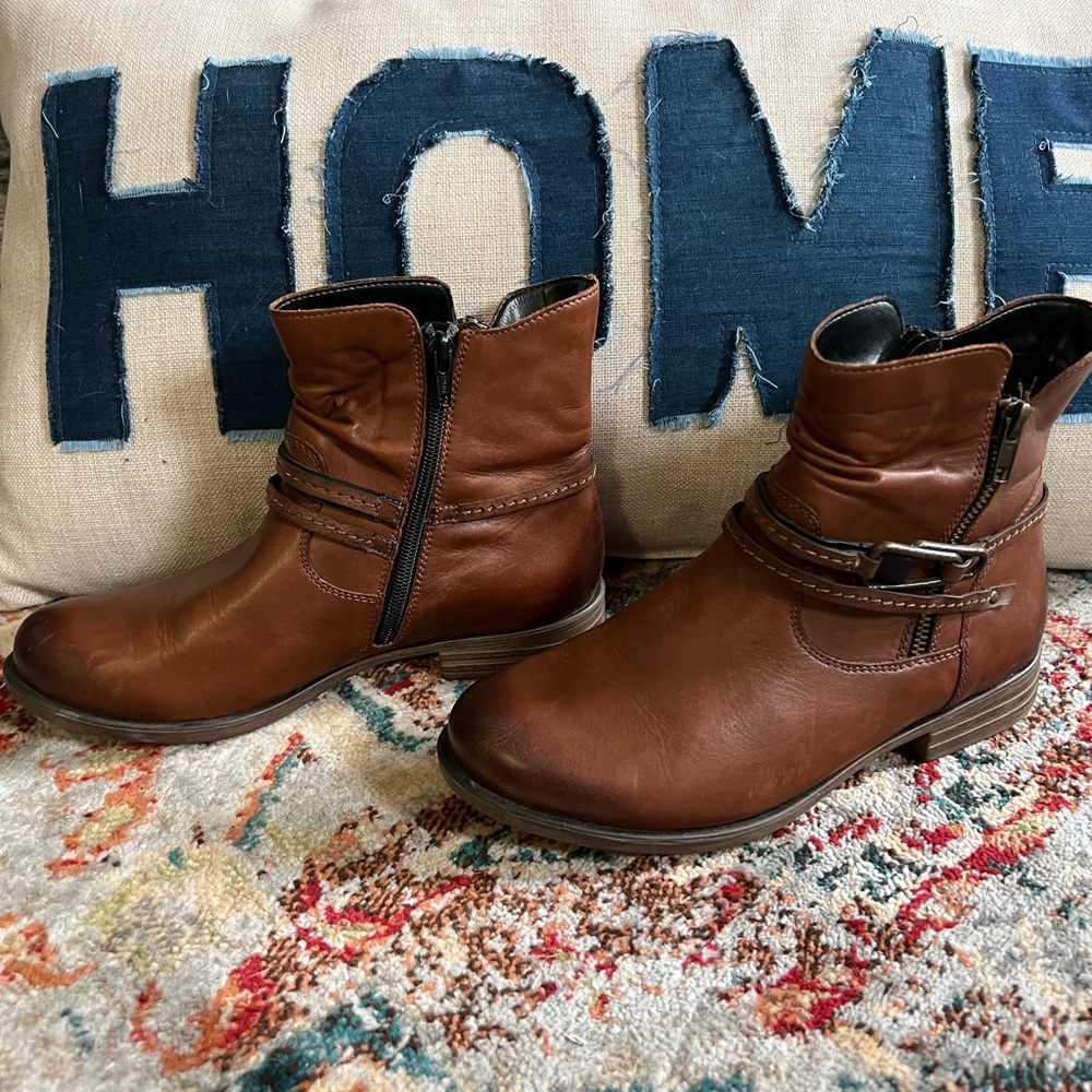 Remonte leather boots